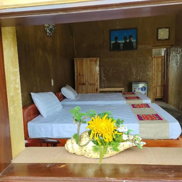 Ha Giang Dìn Homestay Nặm Đăm，位于Quản Bạ的酒店