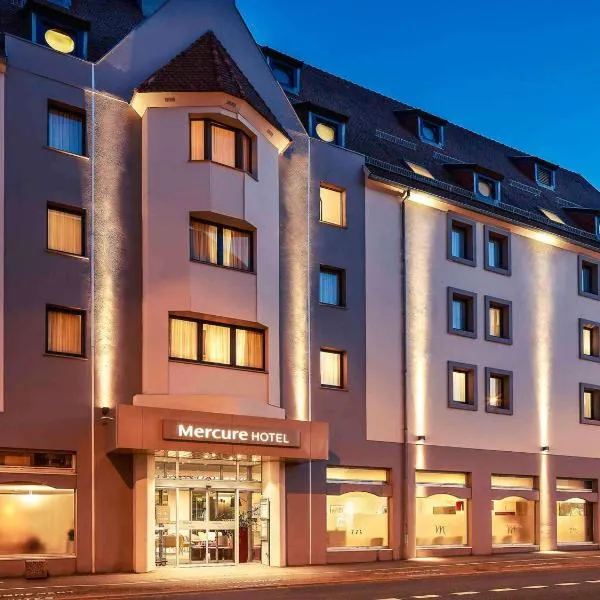 科尔马中心安特林登美居酒店，位于于瑟朗莱城堡的酒店