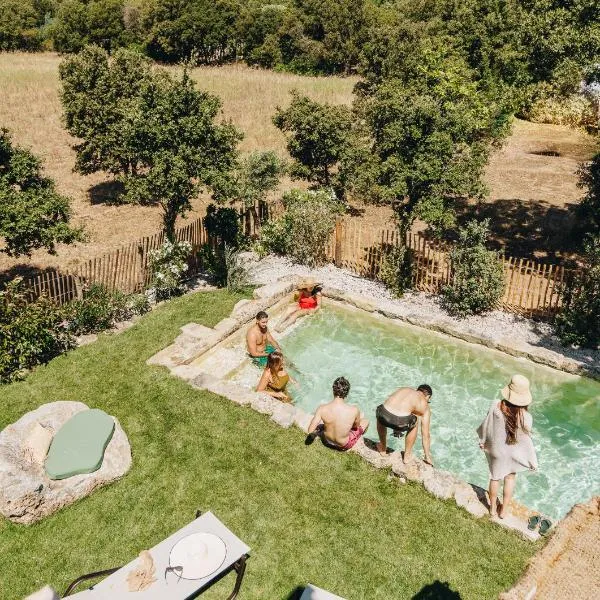 Résidence CASE DI PIGNA magnifique villa avec piscine, de 2 à 6 personnes，位于阿尔加约拉的酒店