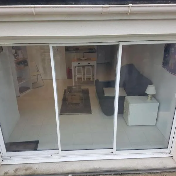 studio à louer à la nuitée，位于Basse-Goulaine的酒店