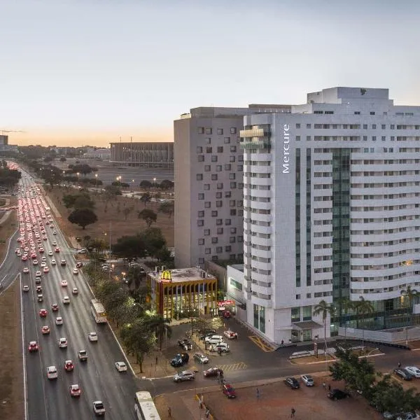 Lindo Flat Mercure com Vg Garagem. Vista Panorâmica.，位于Paranoá的酒店