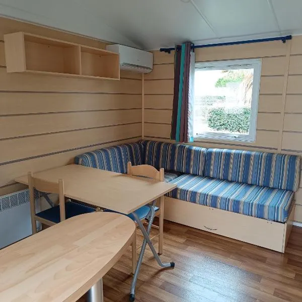 MOBIL HOME LUCKY climatisé camping NOVELA PORT LA NOUVELLE，位于拉努韦勒港的酒店