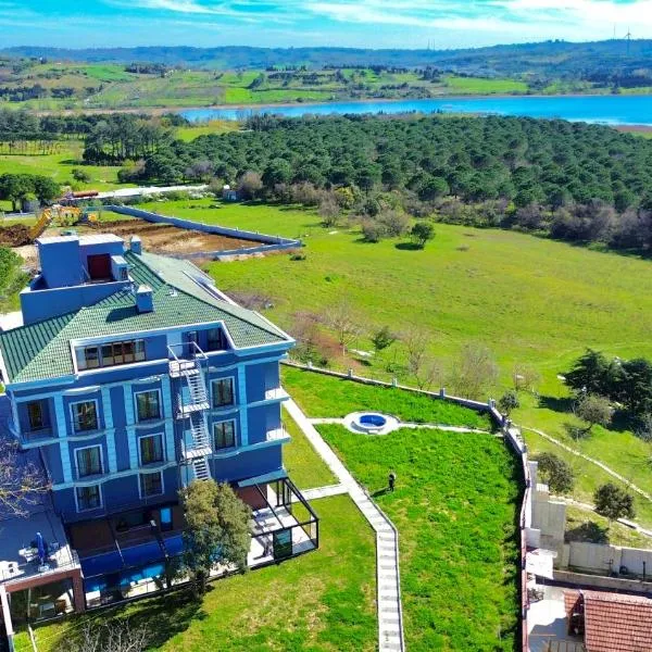 Green Roof Boutique Hotel & Spa，位于Durusu的酒店