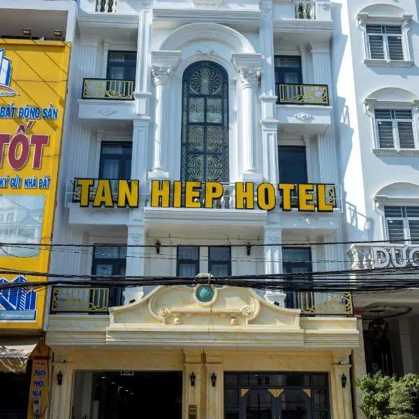 Tân Hiệp Hotel，位于Tân Vạn的酒店