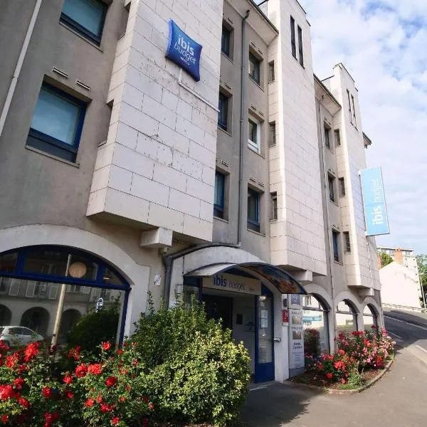 布卢瓦中心宜必思快捷酒店，位于拉·寿塞·圣·威的酒店