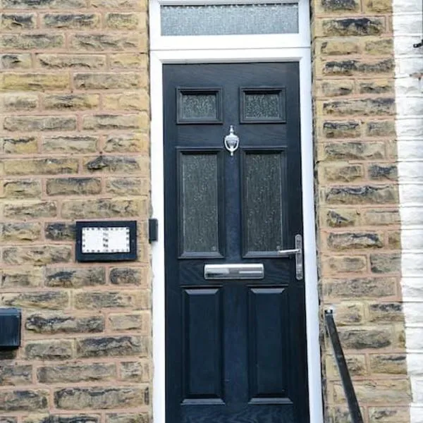Delightful 2 bed town centre house, sleeps 4，位于巴恩斯利的酒店