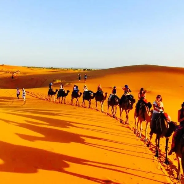 Enjoy luxury Moda Camp Camel Quad Sunboarding ATV，位于梅尔祖卡的酒店