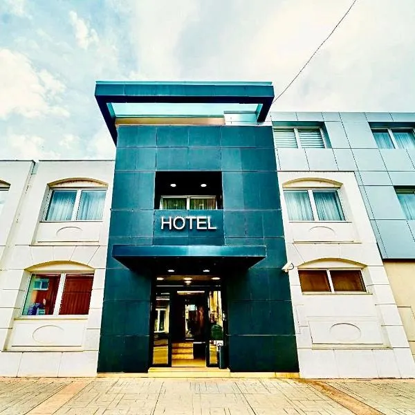 Hotel Sun Loznica，位于洛兹尼察的酒店