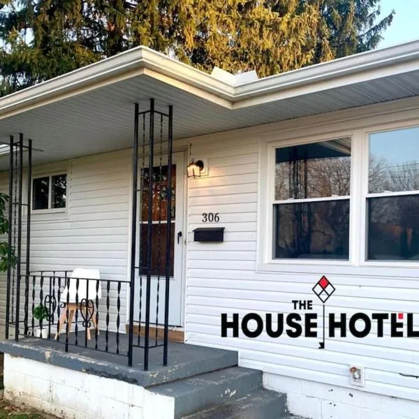 The House Hotels - Erie St. 2，位于凯霍加福尔斯的酒店