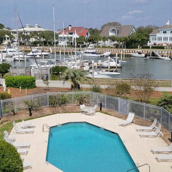 The Moorings Condo - Wild Dunes Resort - Isle of Palms Marina，位于棕榈岛的酒店