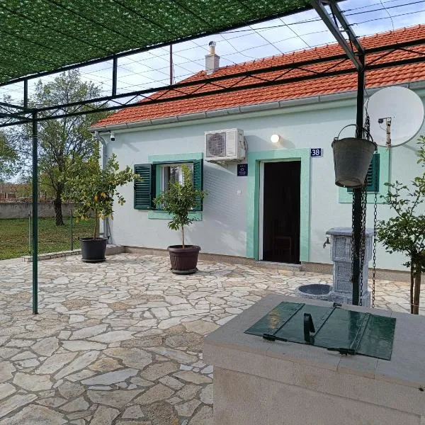 Kuća za odmor DESA，位于克宁的酒店