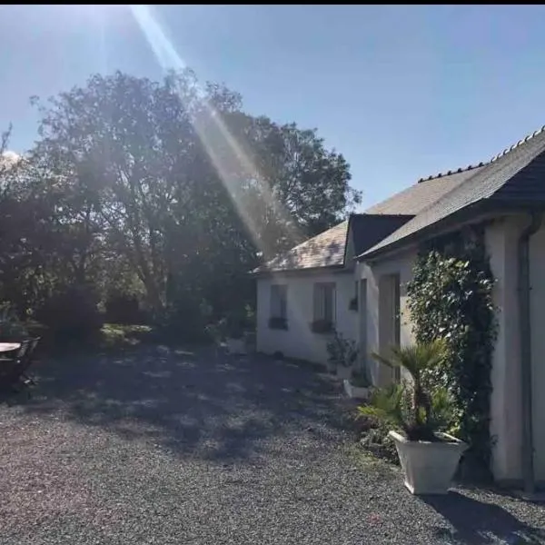 Maison avec parc arboré entre terre et mer，位于Hudimesnil的酒店