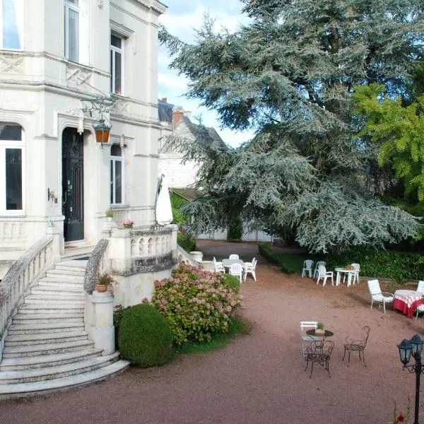 蒂洛鲁格住宿加早餐旅馆，位于Longué的酒店