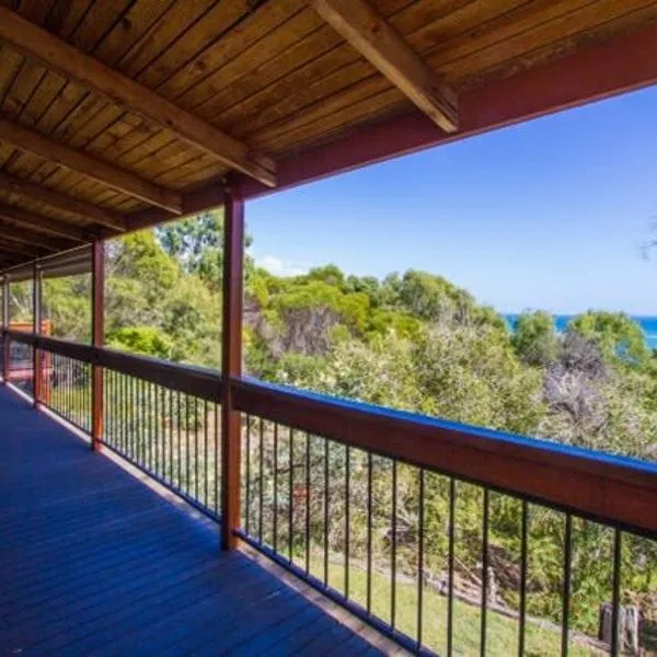 Bimbimbi - Two-Bedroom Rustic Holiday Hideaway with Gorgeous Views in Historic 1770，位于1770镇的酒店