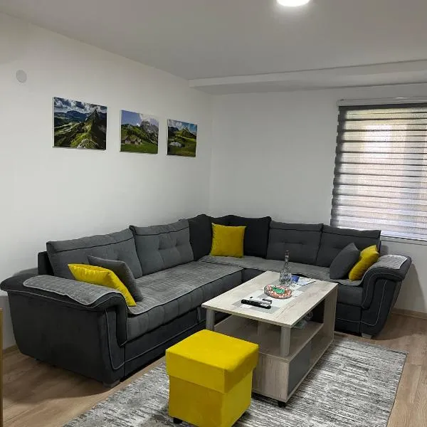 Apartman 4M，位于福查的酒店