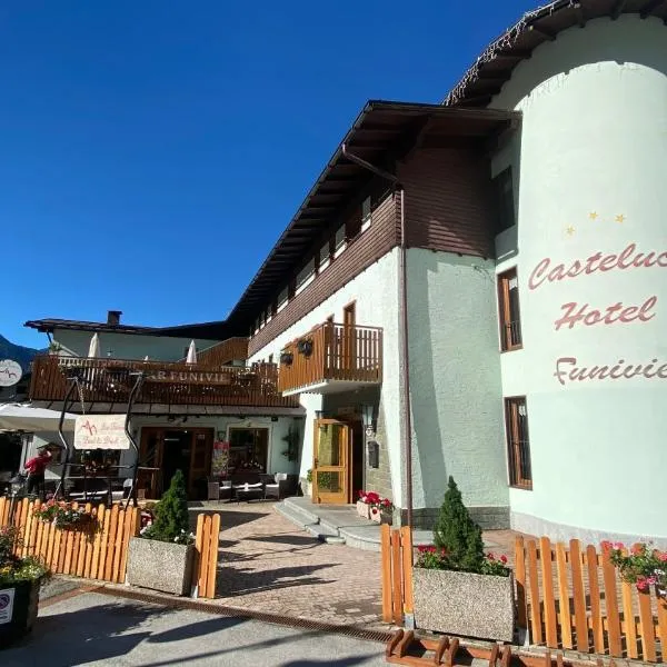 Casteluce Hotel Funivie，位于Giustino的酒店