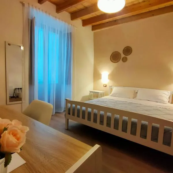 Donna Raffaela，位于泰尔泰尼亚的酒店