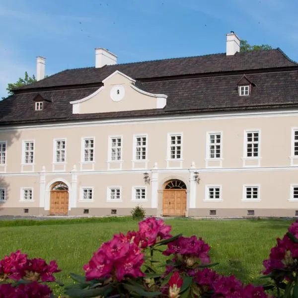 Zámek Jeseník Nad Odrou，位于Jeseník nad Odrou的酒店