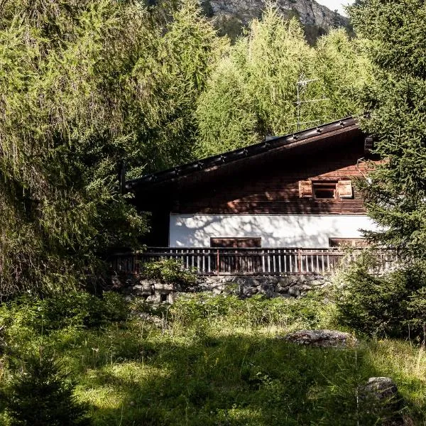 Chalet am Reschensee，位于雷西亚的酒店