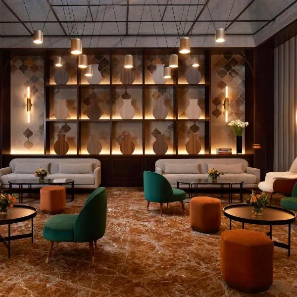 塞维利亚NH酒店集团，位于塞维利亚的酒店