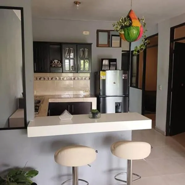 Apto 3 alcobas, Segundo piso Norte de Cali，位于卡利的酒店