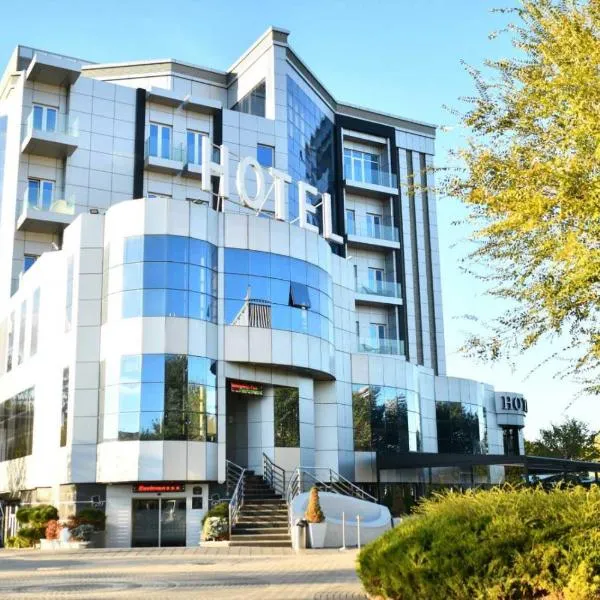 日内瓦豪华酒店，位于Maršić的酒店