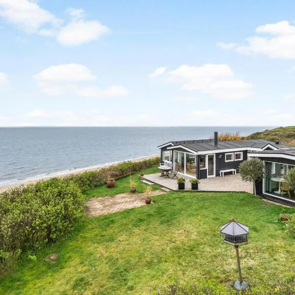 Cozy Home In Esbjerg V With Wifi，位于埃斯比约的酒店