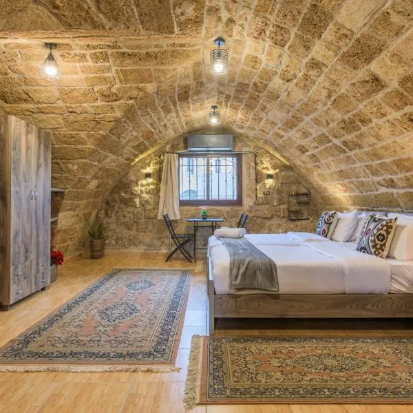 Timberwood Studio in Batroun，位于拜特龙的酒店