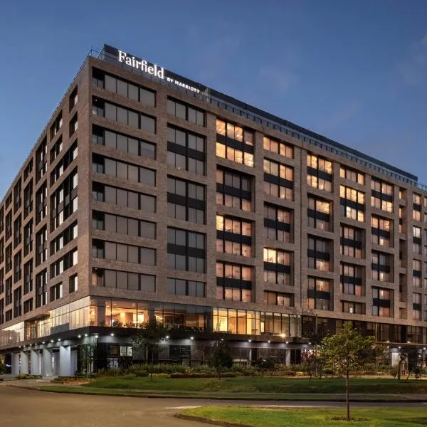 Fairfield by Marriott Bogota Embajada，位于La Bella Suiza的酒店