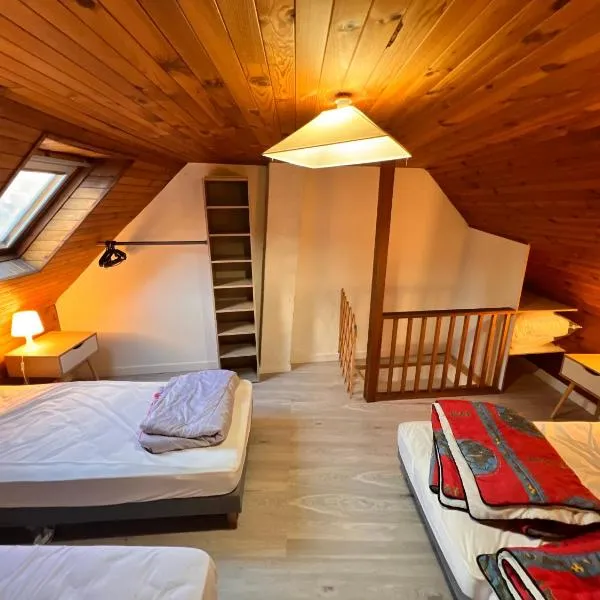 Appartement Duplex avec Wifi proche du centre，位于Saint-Julien-Puy-Lavèze的酒店