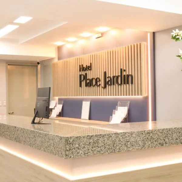 Hotel Place Jardin，位于加拉尼温斯的酒店