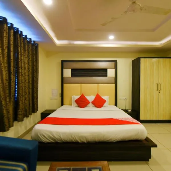 Collection O Hotel Tip Top，位于Dahmi的酒店