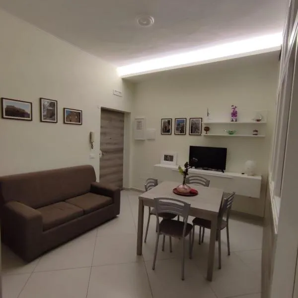 Ospitalità Baffone casa vacanze，位于吉福尼瓦莱皮亚纳的酒店