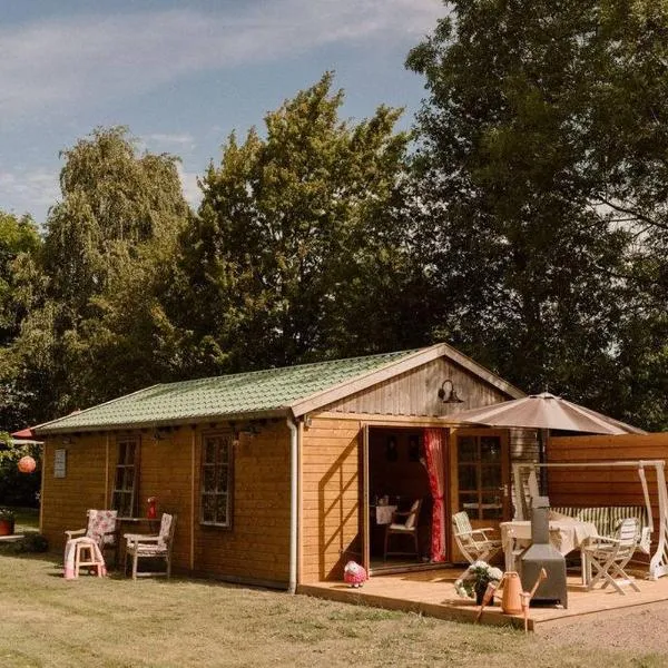 Natuurhuisje in het weiland，位于Donkerbroek的酒店