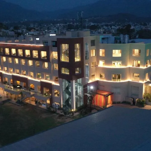 Hotel Classic Residency，位于Baddi的酒店
