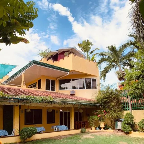 Abihon HoferHaus Mactan Guesthouse，位于Lapu Lapu City的酒店