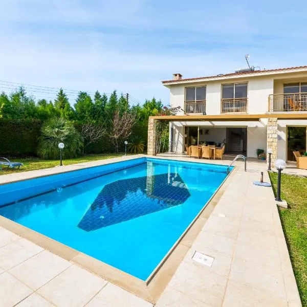 Villa Anassa Private Pool Near Beach，位于帕福斯的酒店