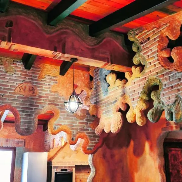 Casa Gaudi - House & Rooms，位于特乌拉达的酒店