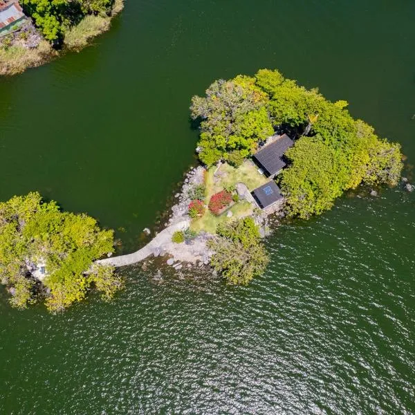 Isla Mirabel, a unique private island experience!，位于格拉纳达的酒店