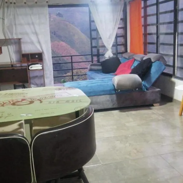 Apartamento hermosa vista，位于Líbano的酒店