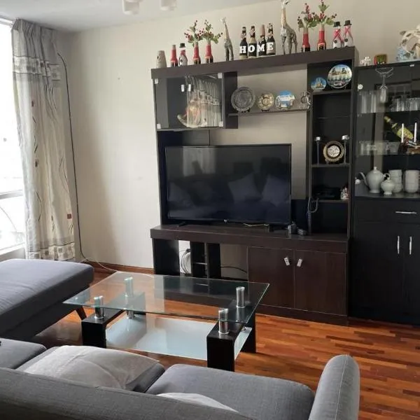 Exclusivo Apartamento en el Centro de Trujillo，位于特鲁希略的酒店