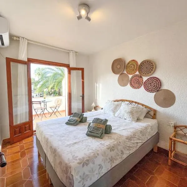 Las Marinas Bungalow，位于德尼亚的酒店