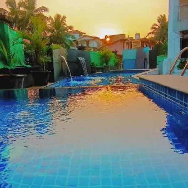 Luxury 3BHK Villa With Swimming Pool in Candolim，位于Chorao的酒店