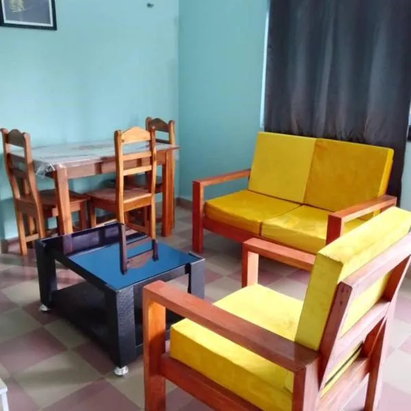 CHEZ COLOMBE，位于Abomey-Calavi的酒店