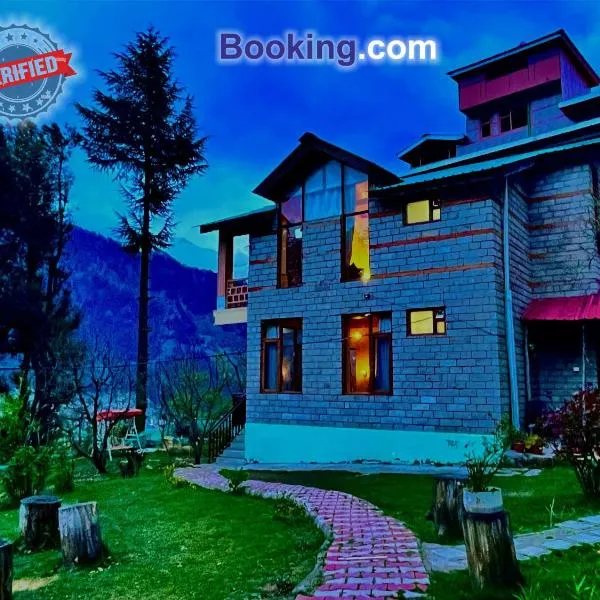 Bliss & Blossam Scenic Mountain View Luxury Villa, Manali，位于马拉里的酒店