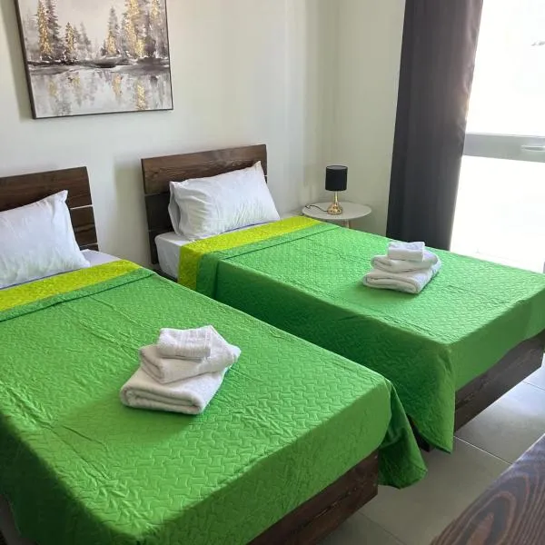St Gaetan Accomodation APT 7 B，位于Il-Ħamra的酒店