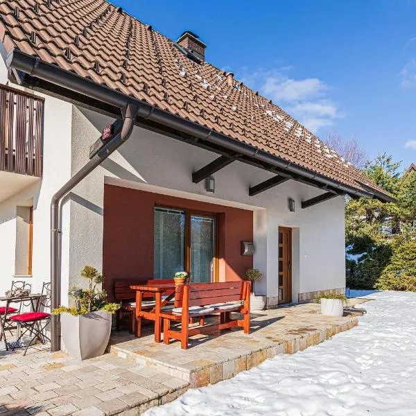 Sunny Weekend Sauna House - Happy Rentals，位于Preserje的酒店