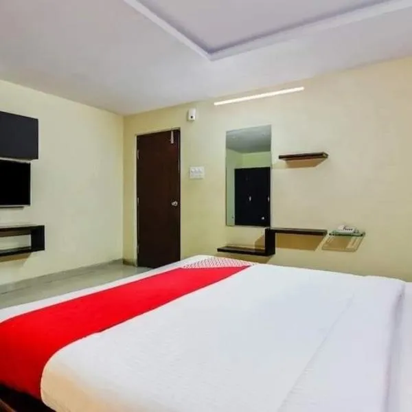 Hotel Maruthi Residency Inn L B Nagar，位于Pedda Ambarpet的酒店