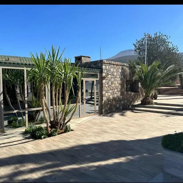 Villa SKYVIEW，位于贝尼迈拉勒的酒店