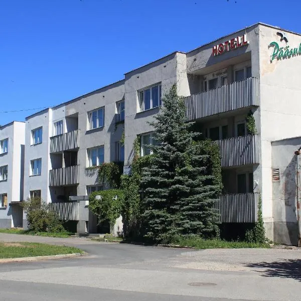 Hotell Pääsuke，位于科赫特拉-耶尔韦的酒店